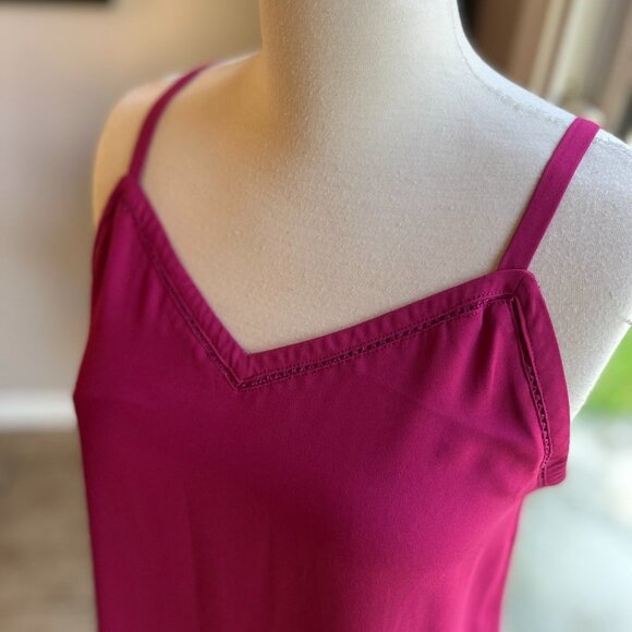 Loft V Neck Tank Top Maroon Burgundy Red Size XS. Excellent Used Condition. - Picture 2 of 5